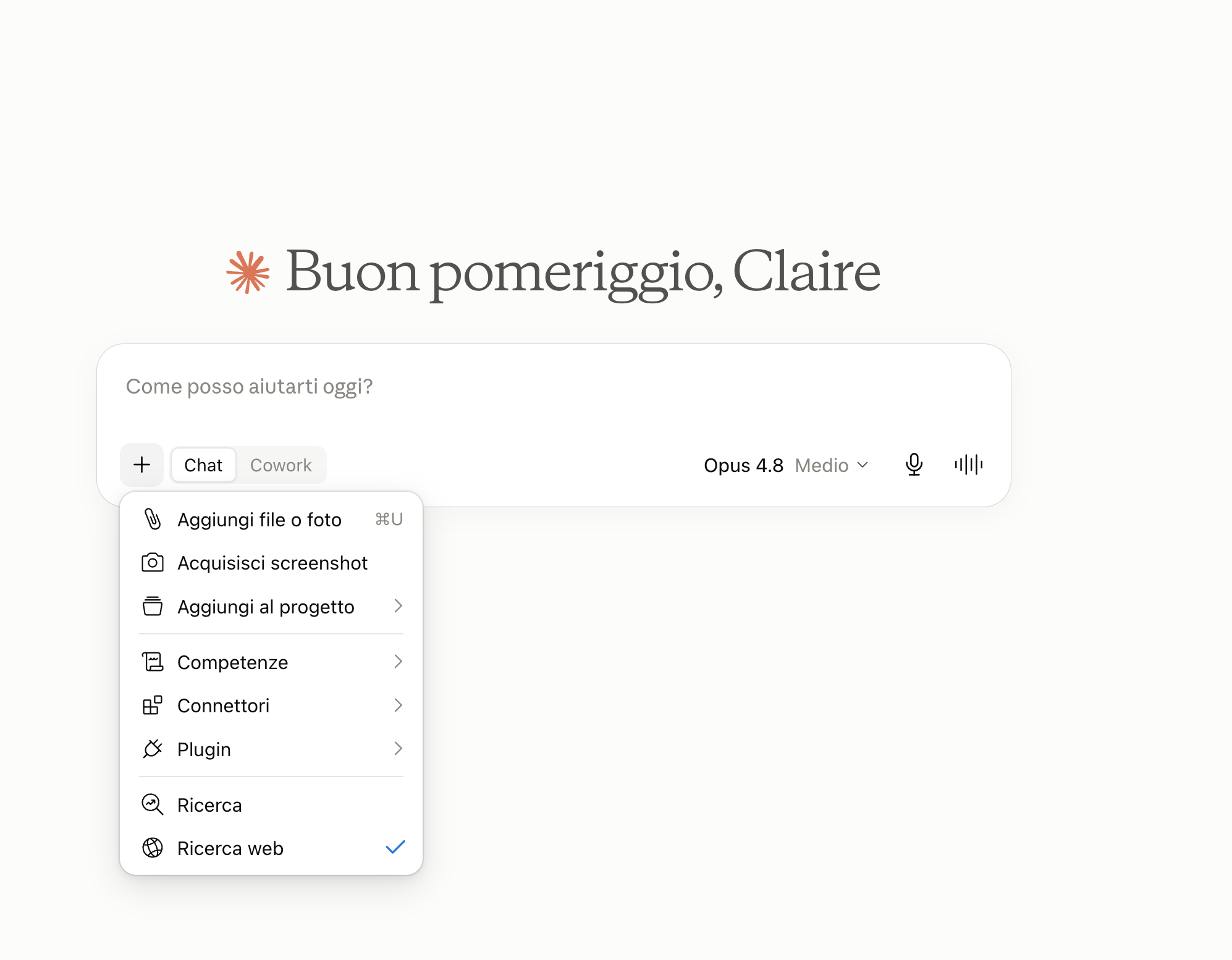 Menu del pulsante + nella chat di Claude, con le voci Competenze, Connettori e Plugin